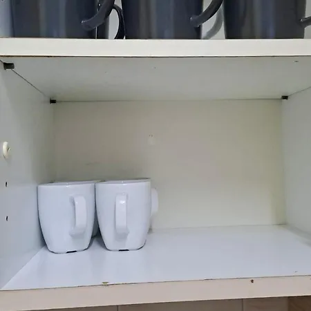 3 Bedroom Flat Near Center *