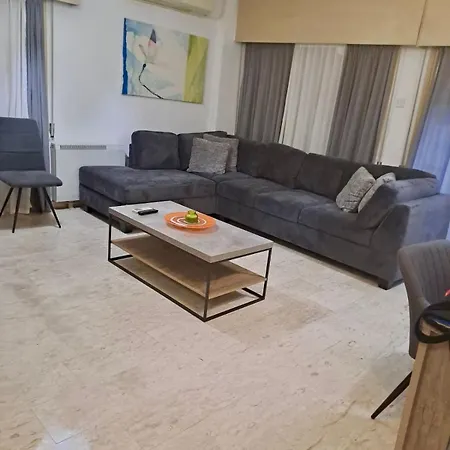 3 Bedroom Flat Near Center