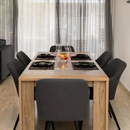 Daire 3 Bedroom Flat Near Center