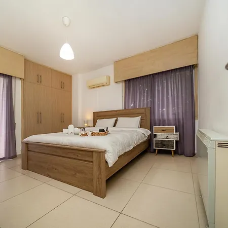 Daire 3 Bedroom Flat Near Center Lefkoşa