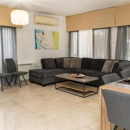 Daire 3 Bedroom Flat Near Center