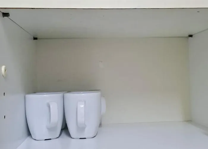 3 Bedroom Flat Near Center *