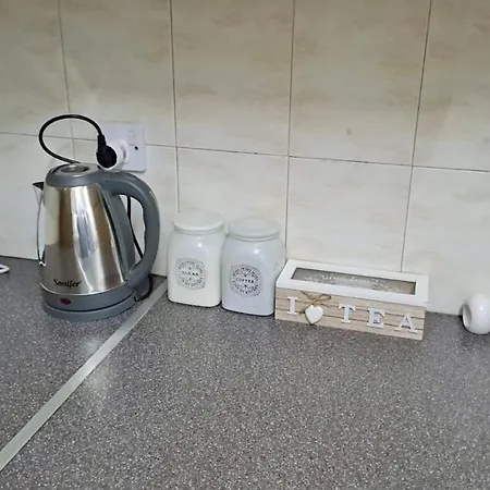 3 Bedroom Flat Near Center